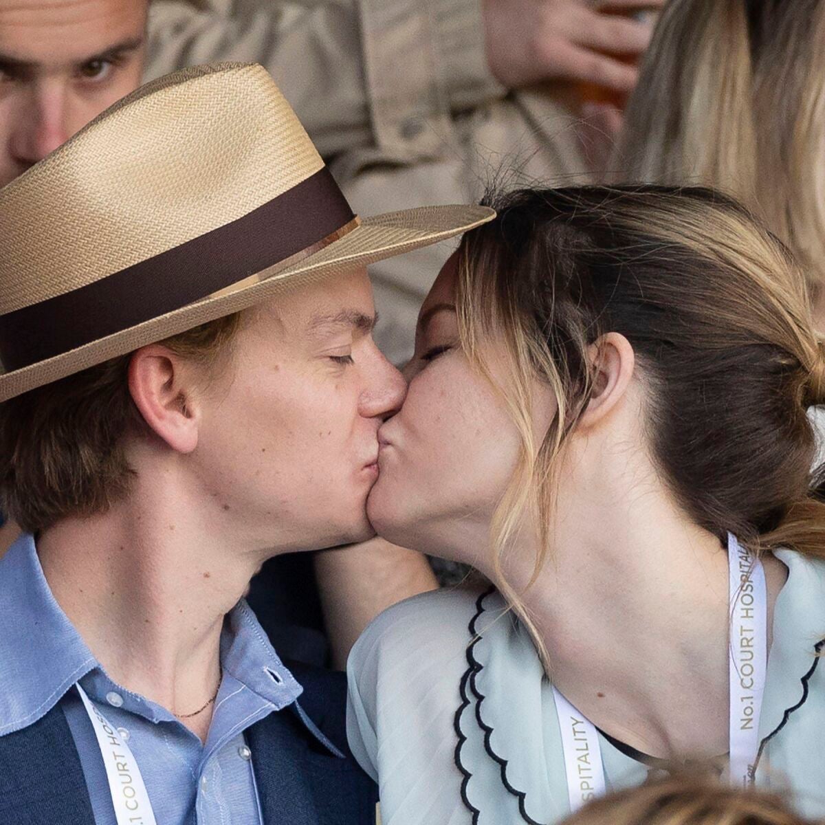 Thomas Brodie Sangster el ni o de Love Actually anuncia que se casa con la actriz Talulah Riley y su exmarido Elon Musk responde