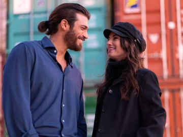 La conexi&oacute;n entre Can Yaman y Francesca Chillemi: &iexcl;descubre a los protagonistas de &lsquo;Violeta como el mar&rsquo;!