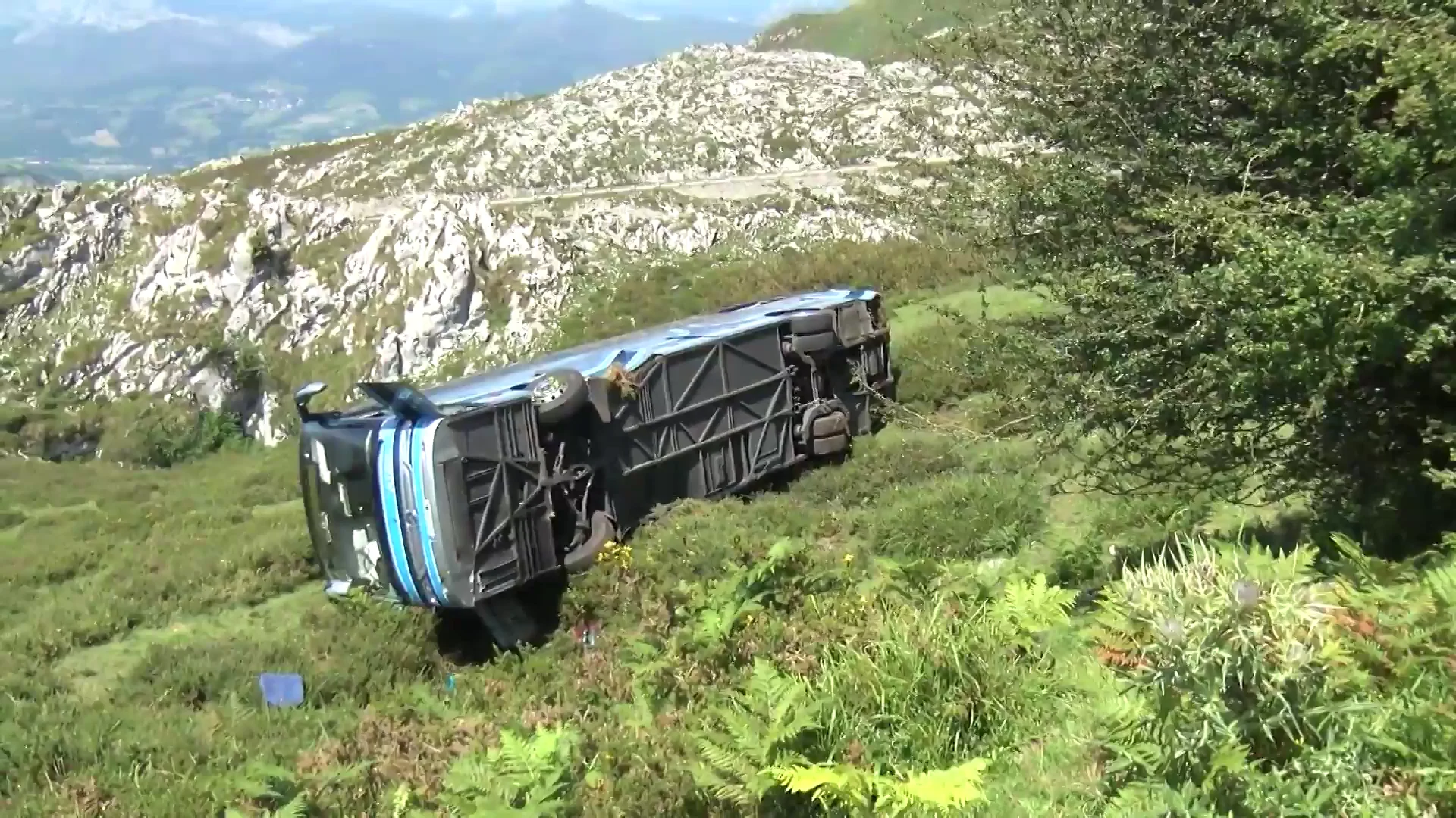 Accidente de un autobús en Asturias Accidente de un autobús en Asturias