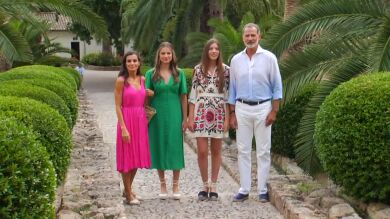 La Familia Real sorprende con un posado veraniego fuera del Palacio de Marivent