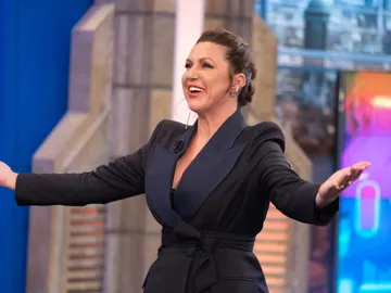 Niña Pastori revoluciona 'El Hormiguero' cantando junto a Pablo Motos y su guitarra Niña Pastori revoluciona 'El Hormiguero' cantando junto a Pablo Motos y su guitarra