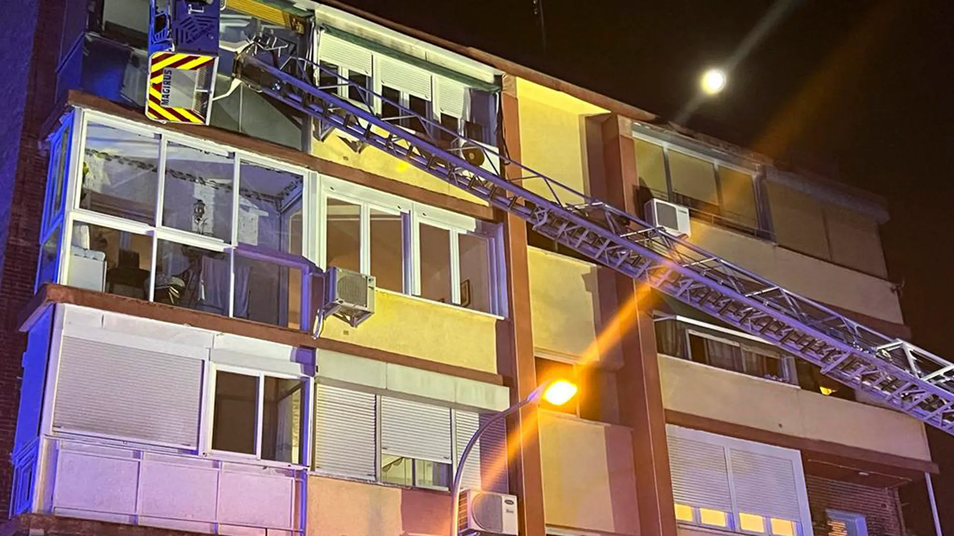 La casa de Hortaleza de Madrid incendiada La casa de Hortaleza de Madrid incendiada