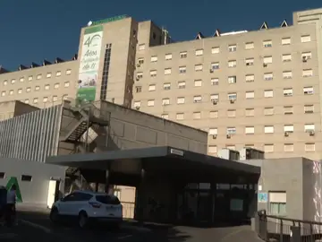 Una madre envenena a su hijo con laxantes y medicamentos Una madre envenena a su hijo con laxantes y medicamentos