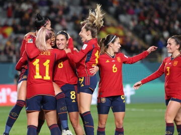 Las jugadoras de España celebran un gol en el Mundial
