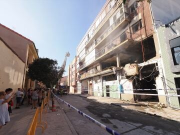Fachada del inmueble en el que sucedió el incendio por una explosión de gas, en la calle Goya de Valladolid