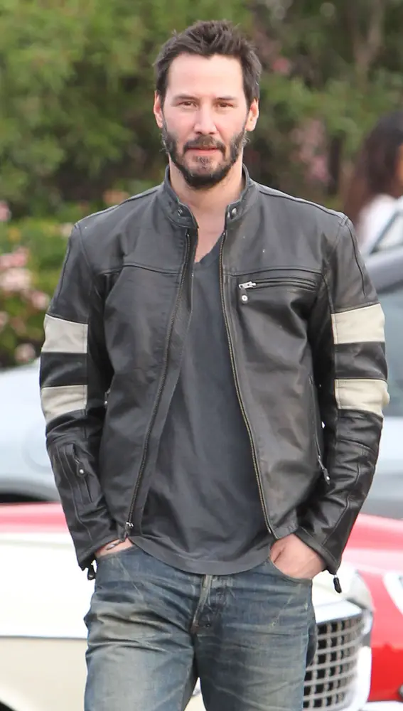 Keanu Reeves en Malibú, California Keanu Reeves en Malibú, California