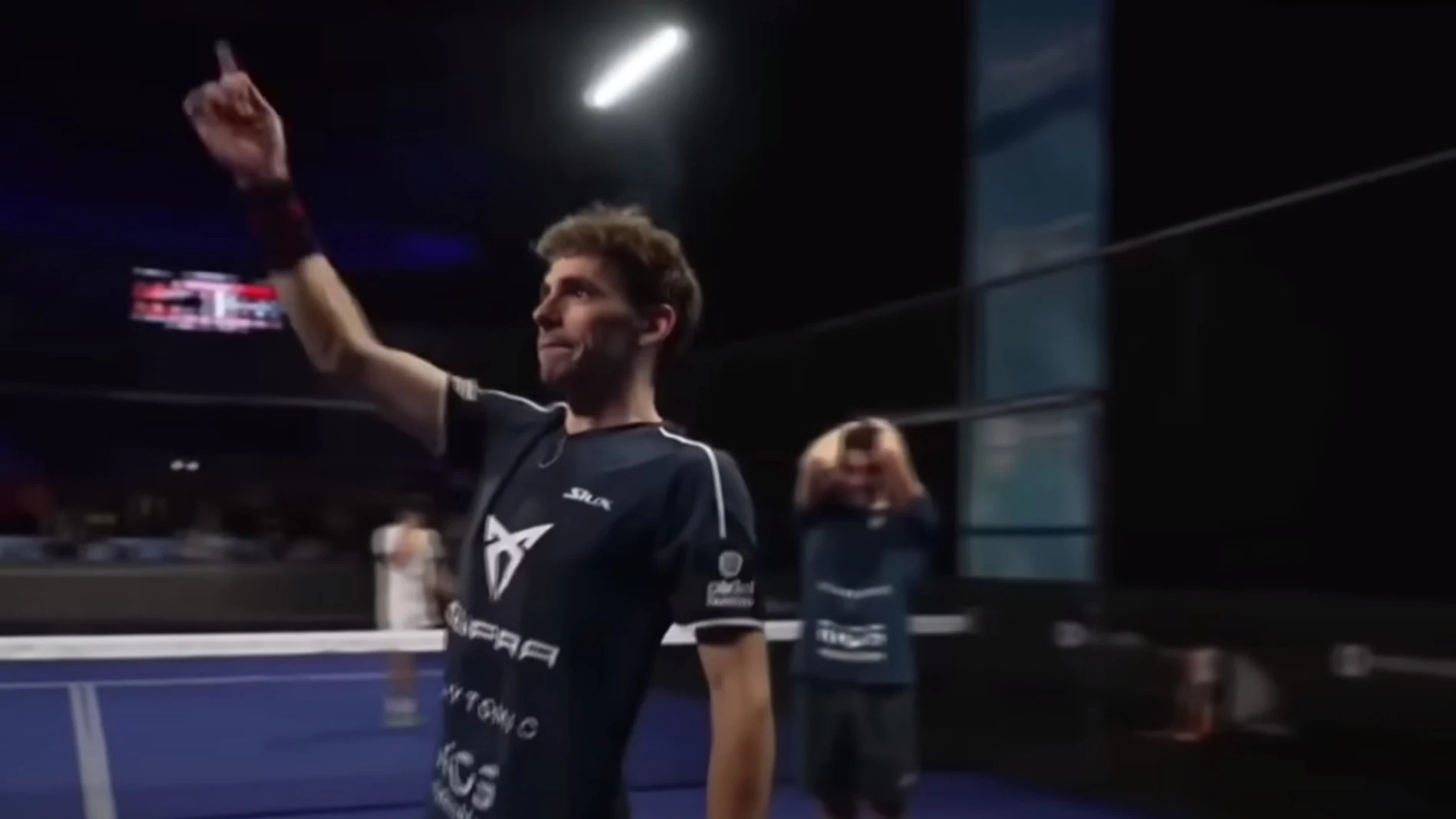 Los Superpibes celebran su victoria ante Jon Sanz y Coki Nieto Los Superpibes celebran su victoria ante Jon Sanz y Coki Nieto