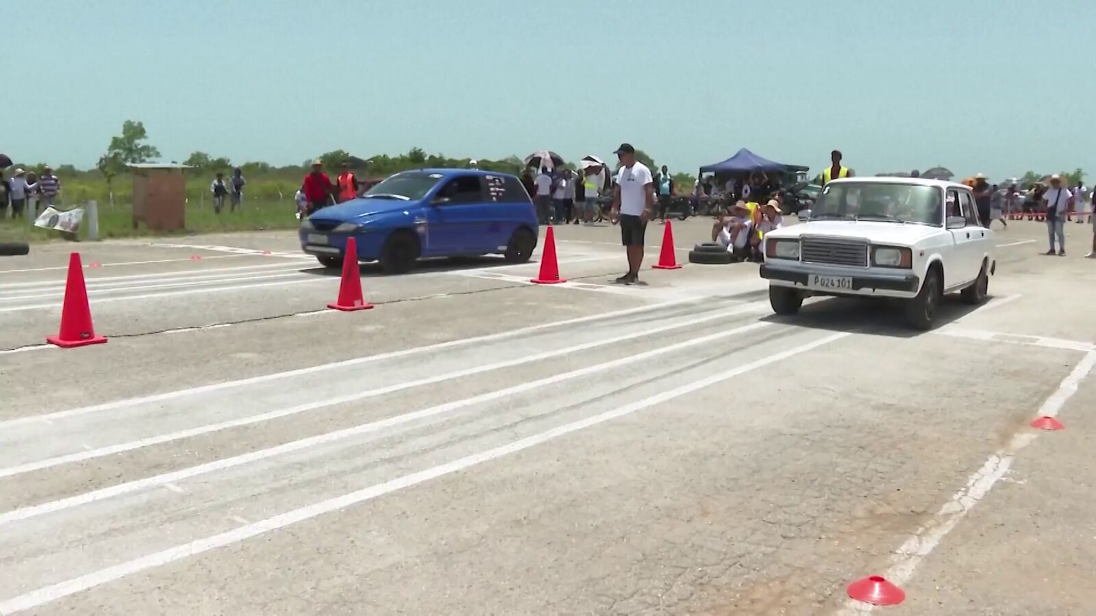Así son las carreras de coches en Cuba, prohibidas durante medio siglo