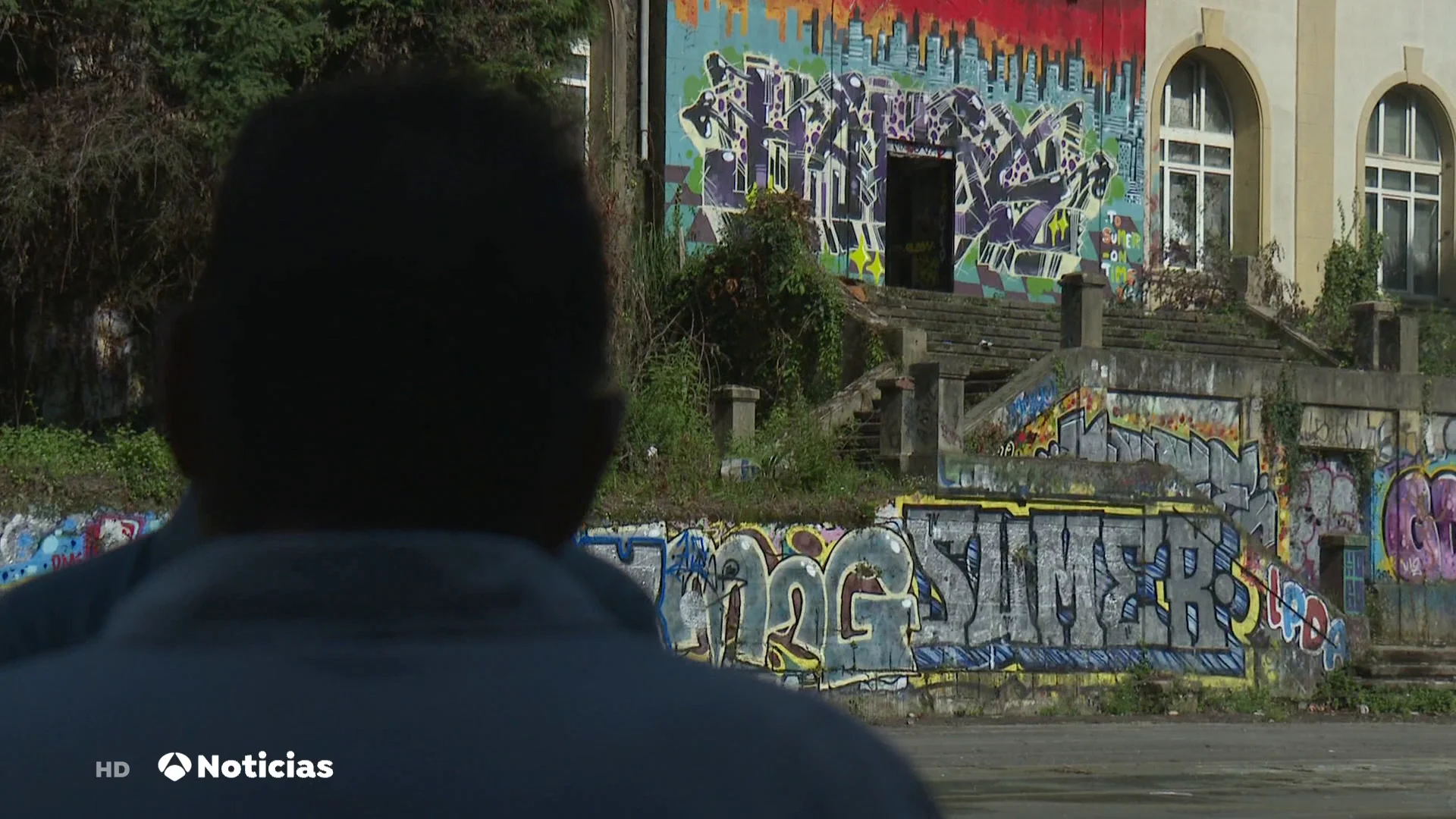 Un grupo de 70 Okupas amedrenta a los vecinos del barrio de Martutene, San Sebastián Un grupo de 70 Okupas amedrenta a los vecinos del barrio de Martutene, San Sebastián