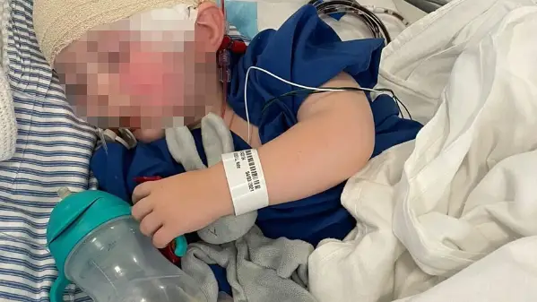 Un ni&ntilde;o se golpea en la cabeza, le dan el alta y a los d&iacute;as tienen que operarle de urgencia