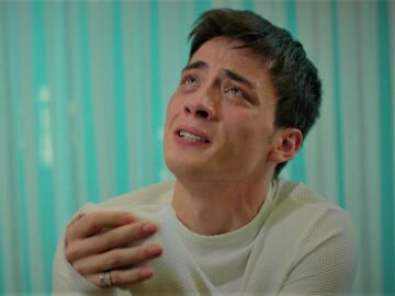 Sarp le confiesa la verdad a su padre: &ldquo;He atropellado a una ni&ntilde;a&rdquo;
