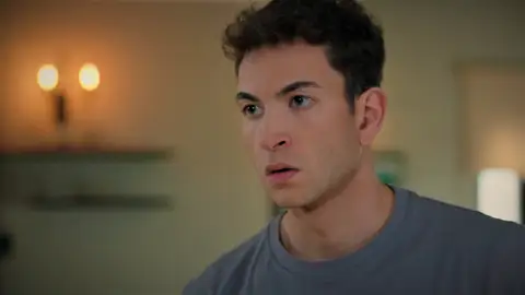 Tolga toma una drástica decisión que deja a su hermana helada: “No pienso volver al colegio” Tolga toma una drástica decisión que deja a su hermana helada: “No pienso volver al colegio”