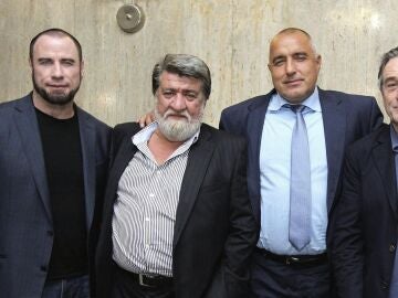 Imagen del diputado búlgaro Vezhdi Rashidov (2i)