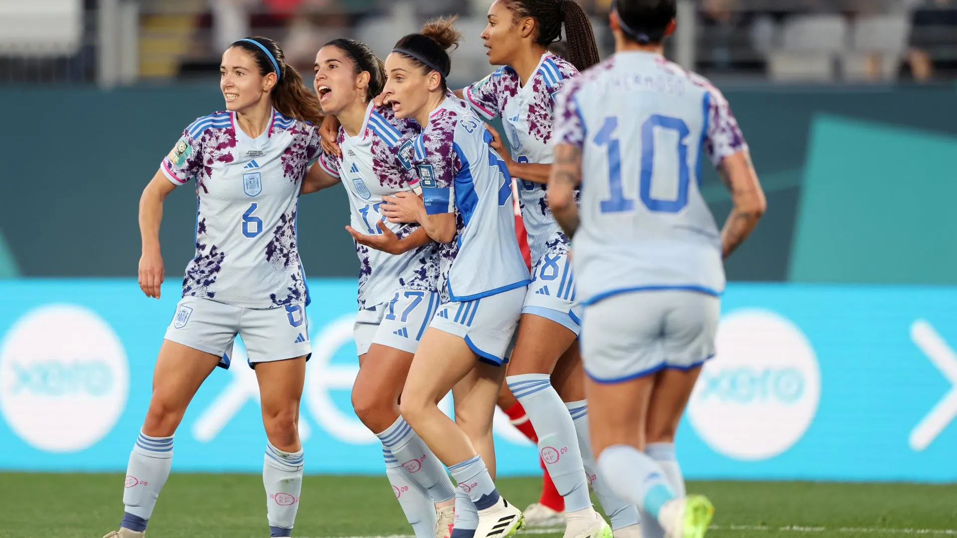 Las jugadoras de España celebran su segundo gol a Suiza Las jugadoras de España celebran su segundo gol a Suiza