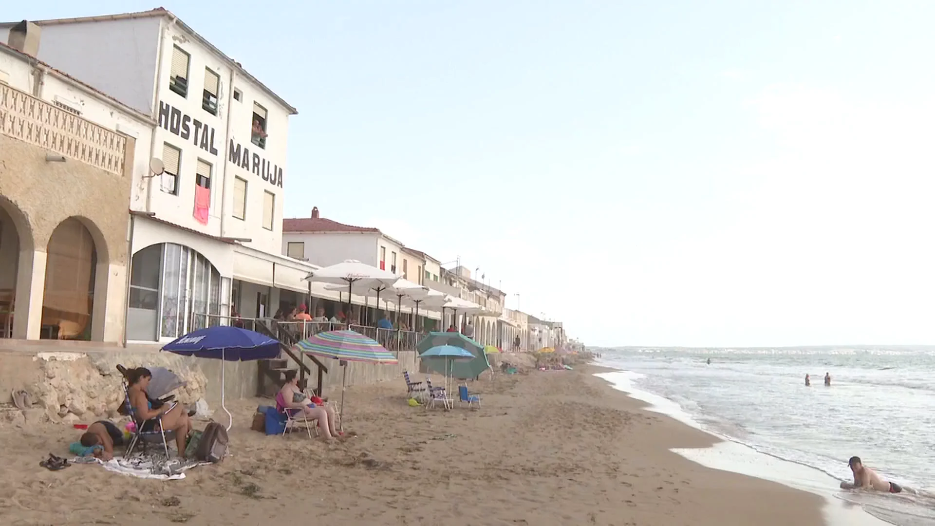 Playa de El Pinet (Elche) Antena 3 Noticias