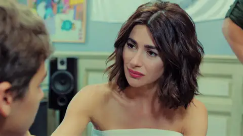 Avance del próximo capítulo de ‘Pecado Original’: Şahika le deja caer a Erim que Yildiz mató a su madre Avance del próximo capítulo de ‘Pecado Original’: Şahika le deja caer a Erim que Yildiz mató a su madre