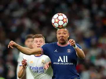 Kroos persigue a Mbappé en la Champions Kroos persigue a Mbappé en la Champions