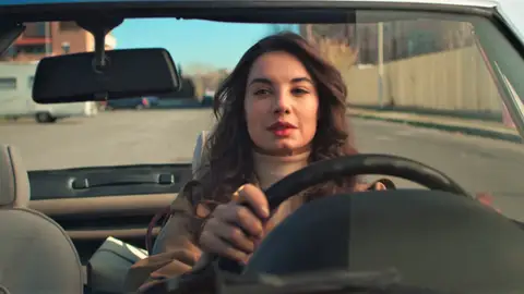 ¡Violeta sufre un accidente de coche! ¿se recuperará? ¡Violeta sufre un accidente de coche! ¿se recuperará?