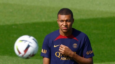 Kylian Mbappé le comunica a Nasser Al Khelaifi que no se va del PSG