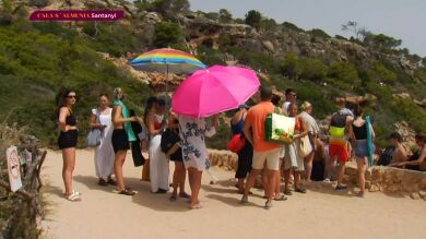 Los paraísos españoles, masificados: hacer cola para acceder a ciertas calas de Mallorca ya es una realidad