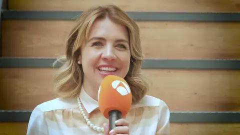 Andrea Guasch comparte la ilusión de Alicia: "Está muy enamorada de Román" Andrea Guasch comparte la ilusión de Alicia: "Está muy enamorada de Román"