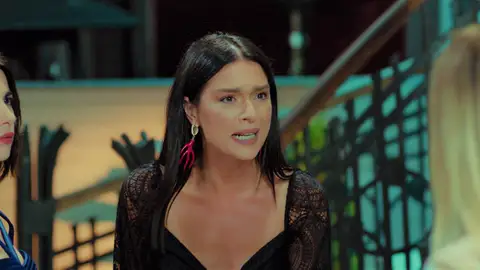 Avance del próximo capítulo de ‘Pecado Original’: Zehra estalla contra Yildiz al pensar que le ha borrado su libro Avance del próximo capítulo de ‘Pecado Original’: Zehra estalla contra Yildiz al pensar que le ha borrado su libro