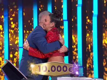 Cristina Pedroche impresionada ante la velocidad de Ximo: "Se me va a salir el bebé" Cristina Pedroche impresionada ante la velocidad de Ximo: "Se me va a salir el bebé"