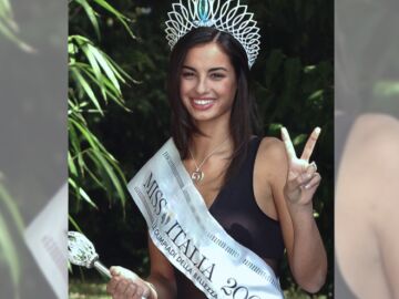 As&iacute; fue el paso de Francesca Chillemi por &lsquo;Miss Italia 2003&rsquo; al que hacen alusi&oacute;n en &lsquo;Violeta como el mar&rsquo;