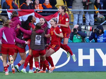 Las jugadoras de España celebran el gol de Salma Paralluelo Las jugadoras de España celebran el gol de Salma Paralluelo