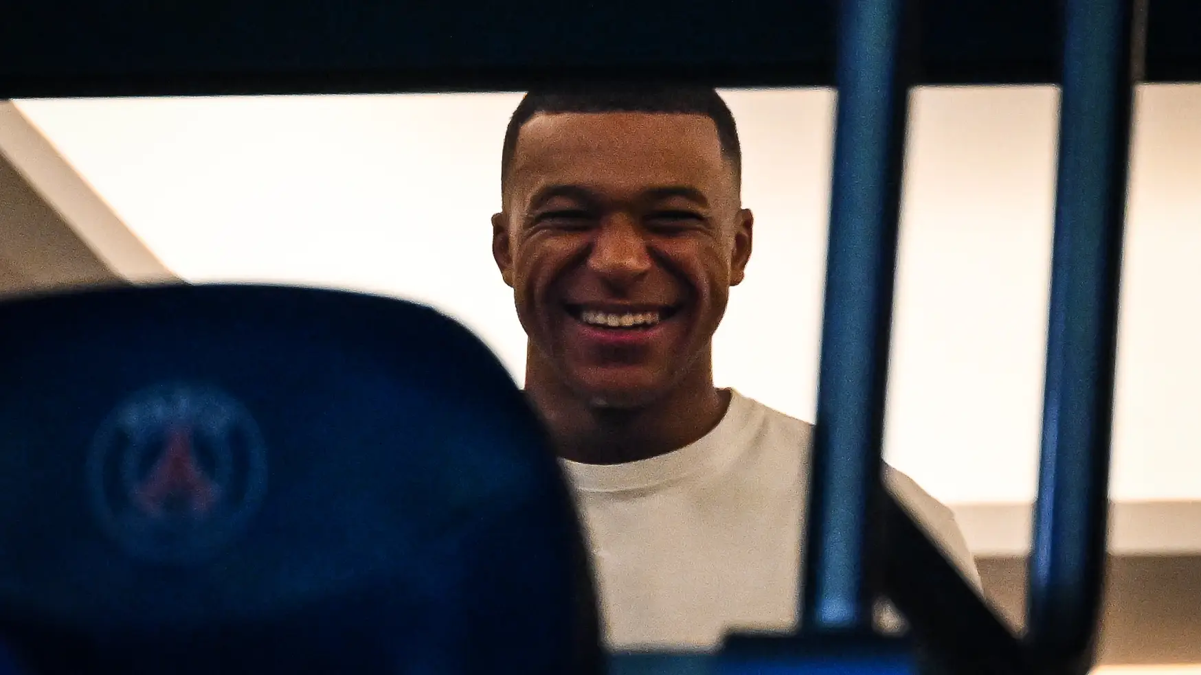 Giro radical en el caso Mbapp&eacute;: reconciliaci&oacute;n con el PSG y vuelta a los entrenamientos