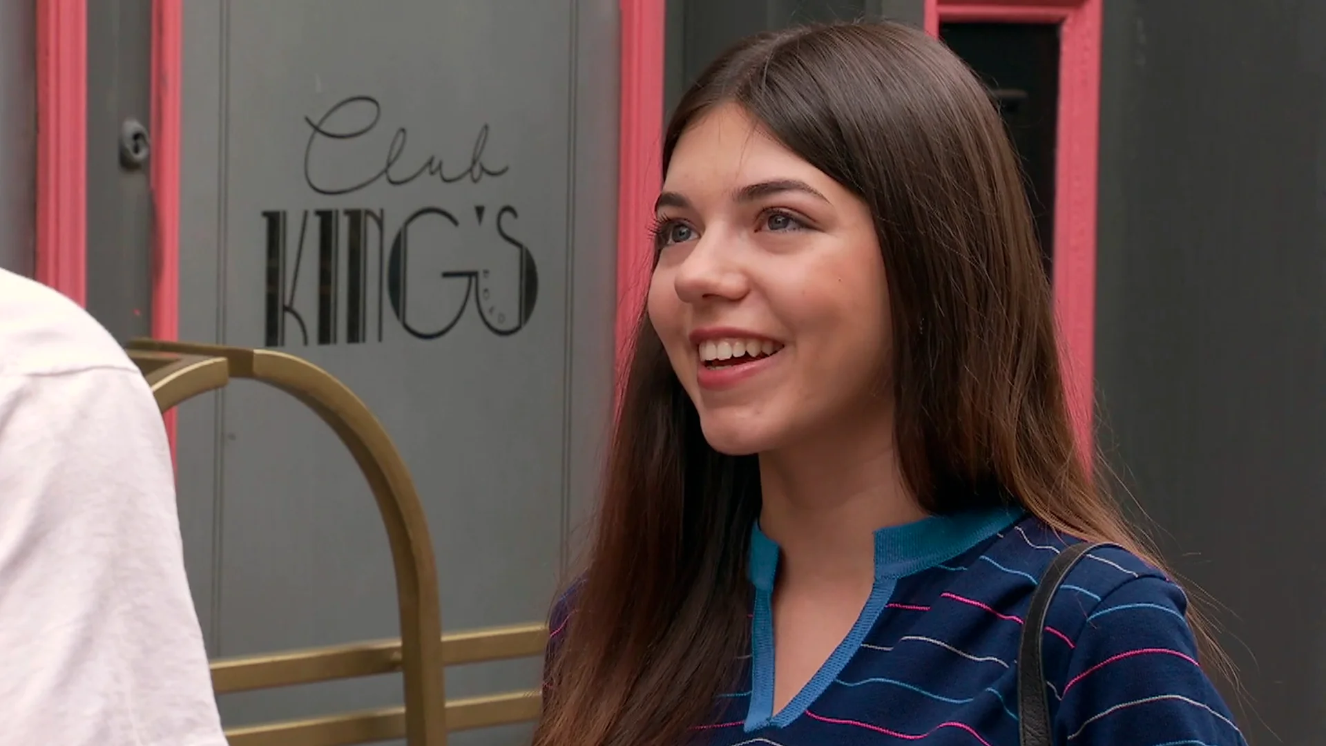 Malena se apoya en Curro: “A Ester le hubiese gustado que fuéramos amigos”