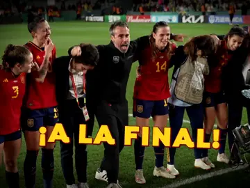 Jorge Vilda arenga a sus jugadoras Jorge Vilda arenga a sus jugadoras