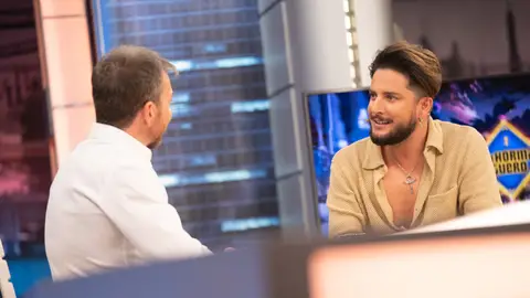 Manuel Carrasco confiesa lo que siente antes de salir a un escenario: “Yo estoy muerto de miedo siempre” Manuel Carrasco confiesa lo que siente antes de salir a un escenario: “Yo estoy muerto de miedo siempre”