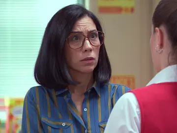 Manolita se molesta con Gala al descubrir su mentira: “No quiero que seas mi niñera” Manolita se molesta con Gala al descubrir su mentira: “No quiero que seas mi niñera”