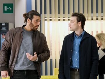 &iquest;Francesco o Raniero? &iexcl;As&iacute; es la relaci&oacute;n de Violeta con cada uno de ellos?