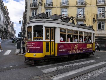 Un español resultado herido después de una colisión de dos tranvías en Lisboa