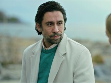 &Ccedil;etin le desvela a Aylin el motivo de su mentira: &ldquo;Soy del Servicio de Inteligencia de este pa&iacute;s&rdquo;