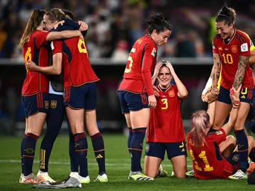 Las jugadoras españolas celebran el título Mundial tras ganar a Inglaterra Las jugadoras españolas celebran el título Mundial tras ganar a Inglaterra