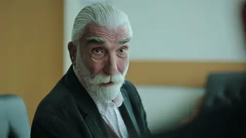 Merdan se declara culpable de la muerte de Serdar, ¿descubrirán que está mintiendo? Merdan se declara culpable de la muerte de Serdar, ¿descubrirán que está mintiendo?