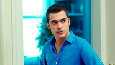 Şahika regaña duramente a Yiğit… ¡No quiere que le hable bien de su madre! 