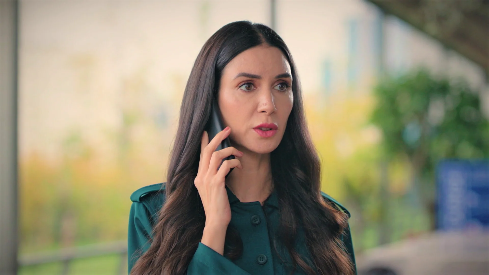 Ayla avisa a Suzan de que su marido podr&iacute;a estarle siendo infiel&hellip; &iquest;abrir&aacute; por fin los ojos?