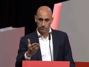 Luis Rubiales, ante la Asamblea de la RFEF Luis Rubiales, ante la Asamblea de la RFEF