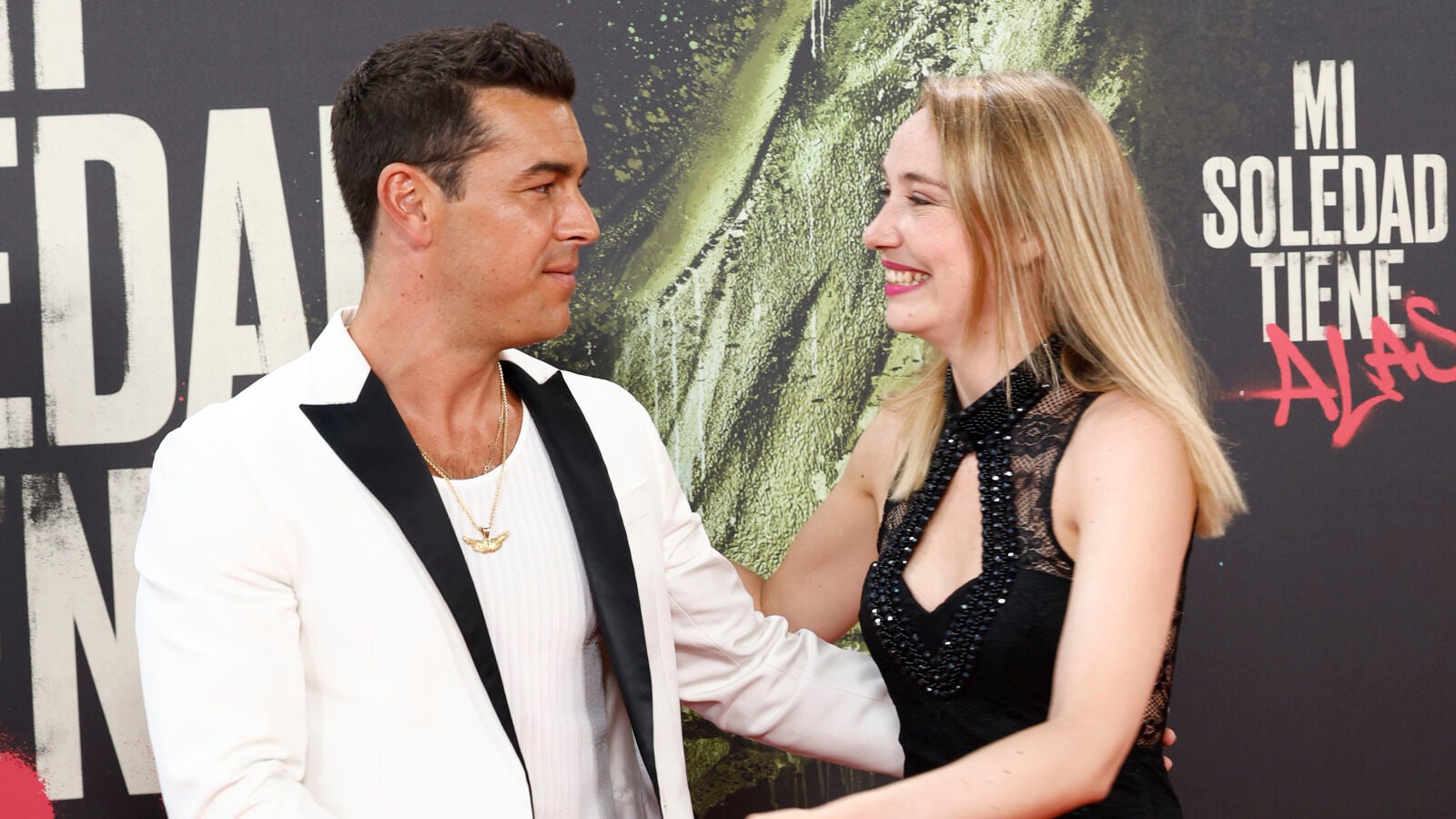 Sheila, la hermana de Mario Casas, aclara qué hay entre el actor y su última exnovia Déborah Françoise: 