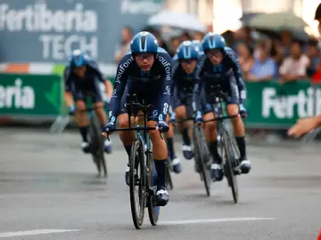 El equipo DSM en la primera etapa de la Vuelta España El equipo DSM en la primera etapa de la Vuelta España