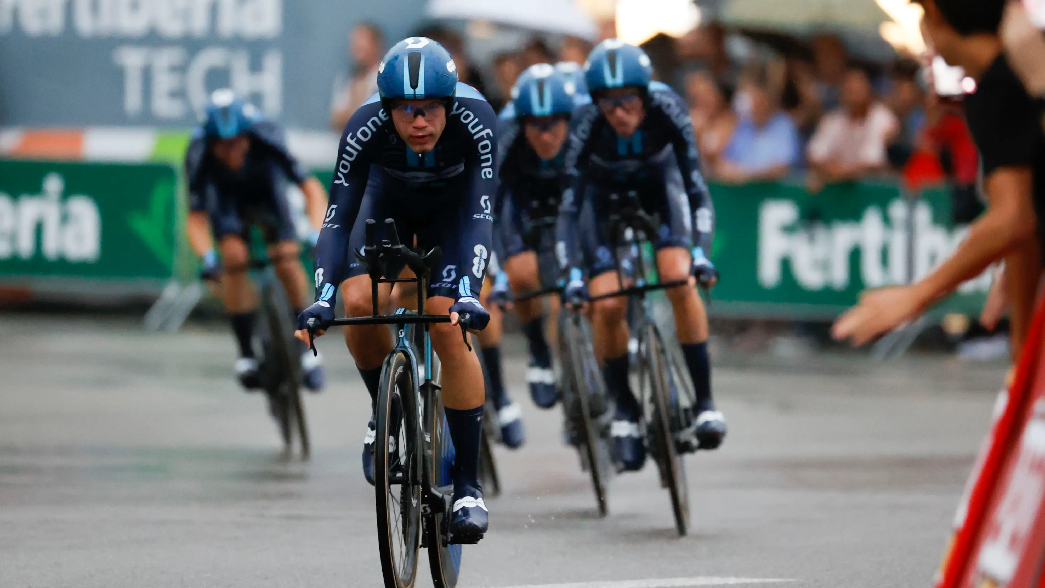 El equipo DSM en la primera etapa de la Vuelta España El equipo DSM en la primera etapa de la Vuelta España