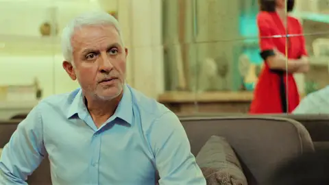 Halit en 'Pecado original' Halit en 'Pecado original'