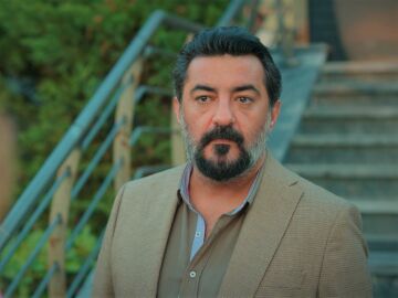 Akif y Nebahat niegan haber cenado juntos delante de Suzan&hellip; &iquest;resultar&aacute; convincente su mentira?