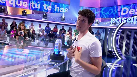 Roberto Leal flipa con el llamativo acierto de Fer en ‘La Pista’: “Es un viejoven” Roberto Leal flipa con el llamativo acierto de Fer en ‘La Pista’: “Es un viejoven”