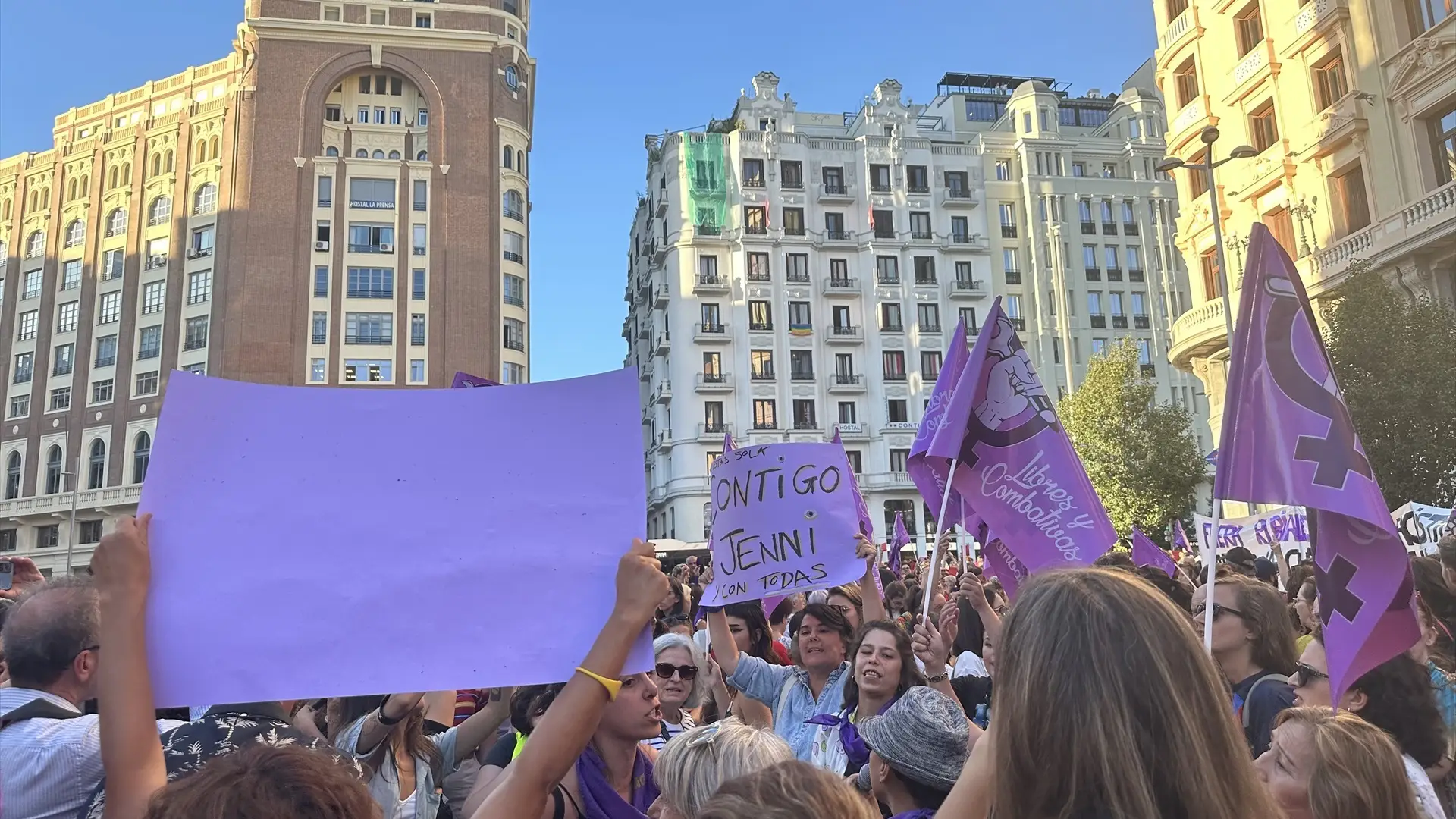Manifestaci&oacute;n en Callo en favor de Jenni Hermoso