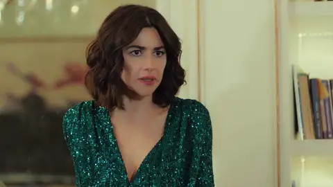 Halit comunica en la mansión Argun que van a ser uno más… ¡Y rompe en pedazos el plan de Şahika! Halit comunica en la mansión Argun que van a ser uno más… ¡Y rompe en pedazos el plan de Şahika!